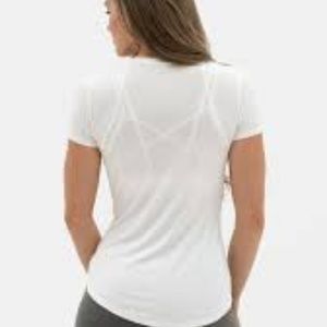 Balance Athletica Echo Tee